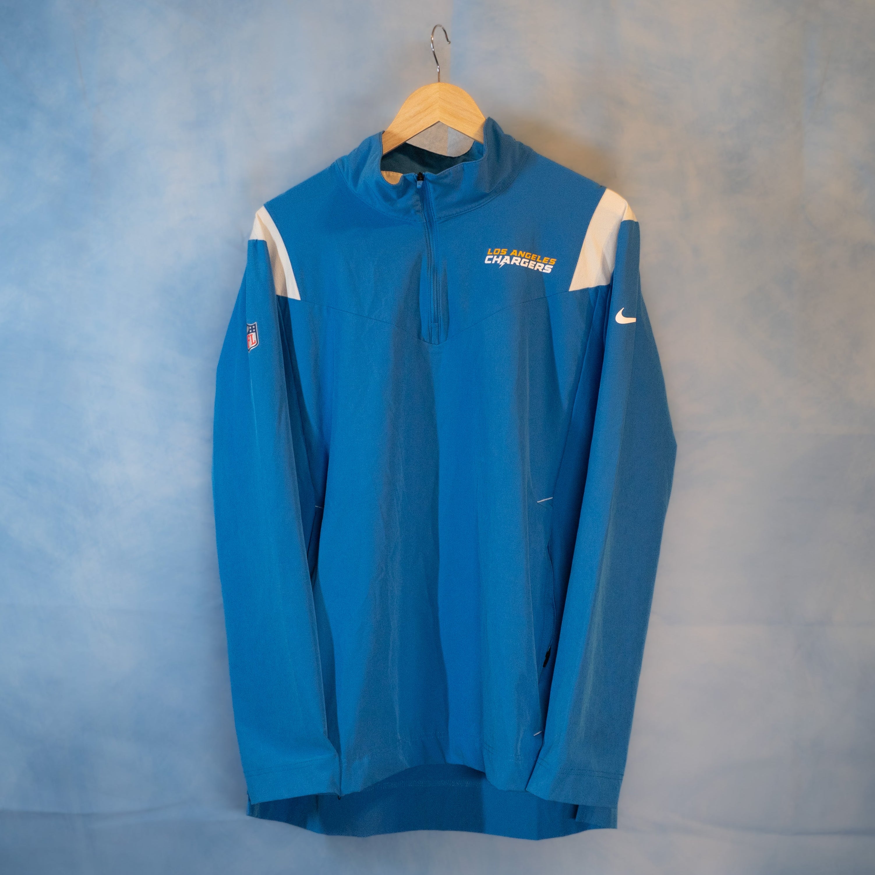 Los Angeles Chargers Nike NFL On Field 1/4 zip Windbreaker Large