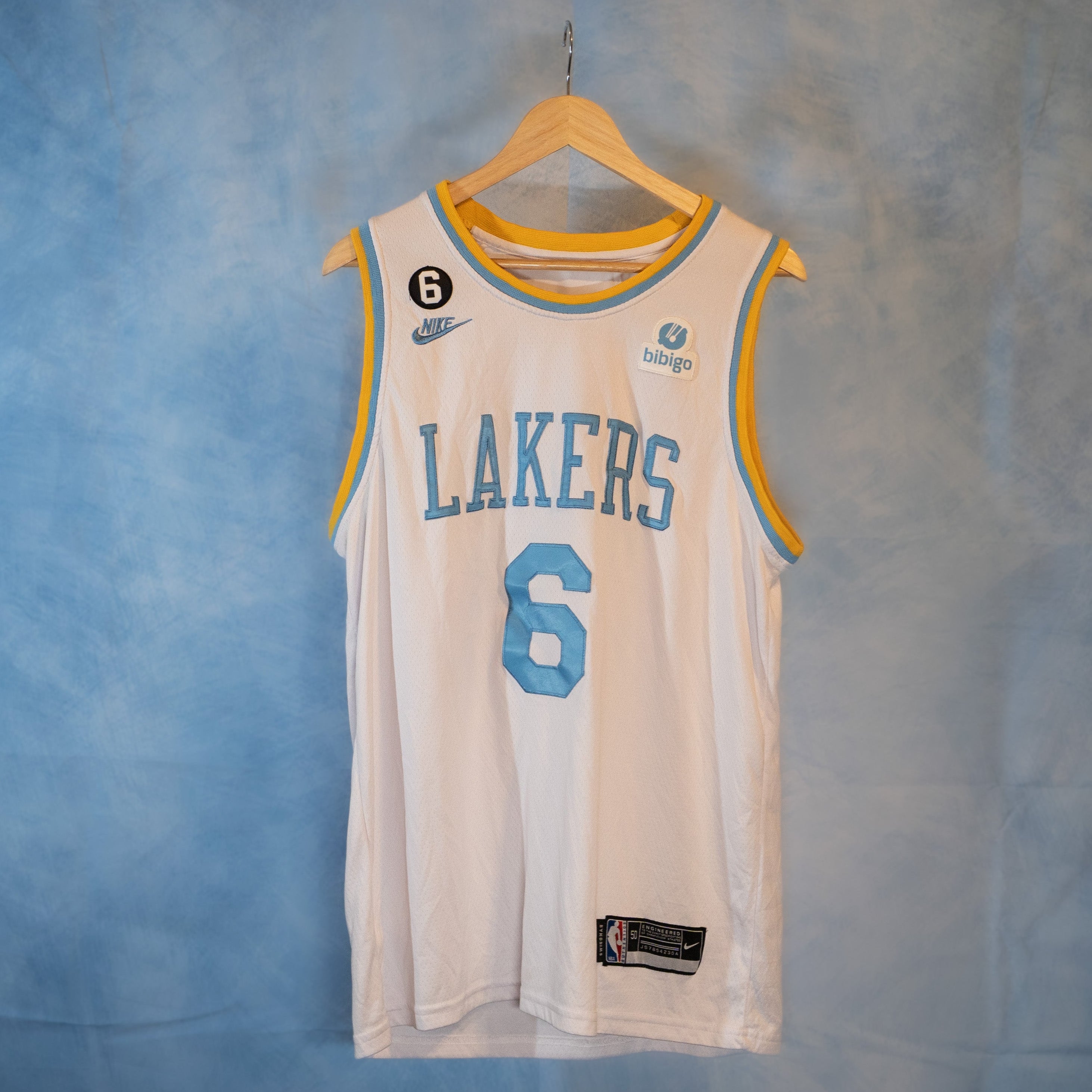 Replica Swingman Retro Lebron James #6 Lakers Jersey Size 50