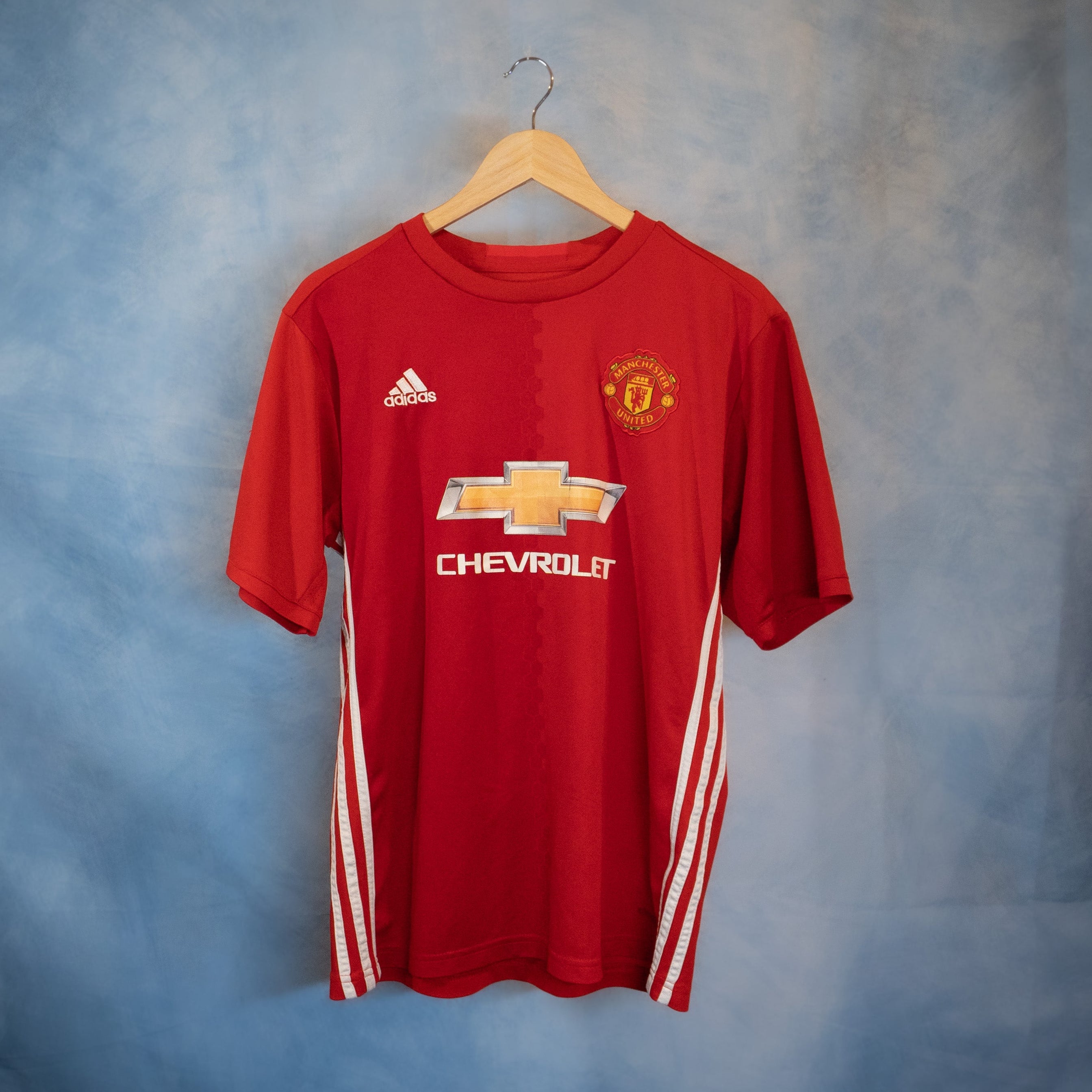 Red Adidas Manchester United Jersey Men’s Large